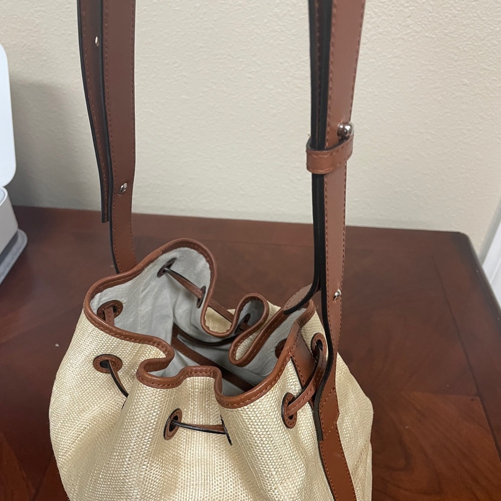 Hunting Season Drawstring in Woven Platano Cognac - Picture 13 of 16